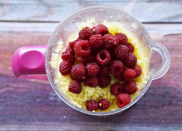 Réaliser une mousse maison de millet aux framboises au Babycook